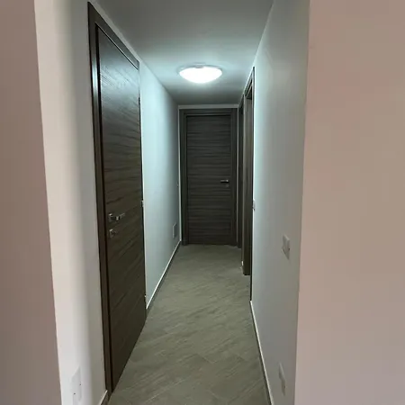 Con Piscina Villa
