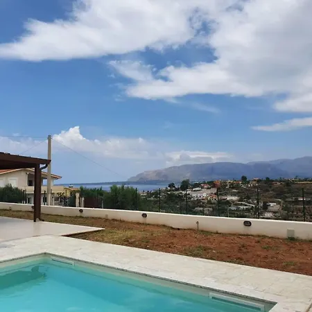 别墅 Con Piscina 巴莱斯特拉泰