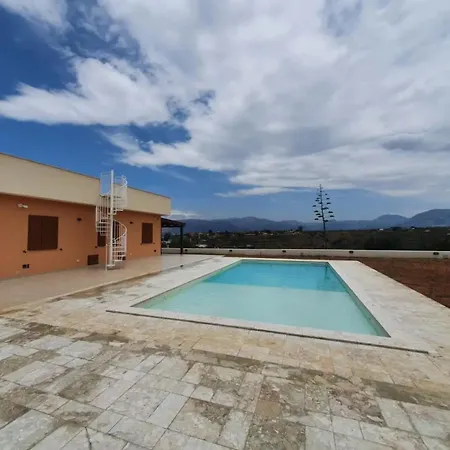 Con Piscina * 巴莱斯特拉泰