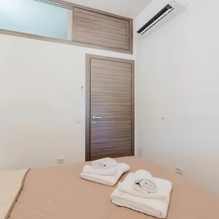 别墅 Con Piscina 巴莱斯特拉泰